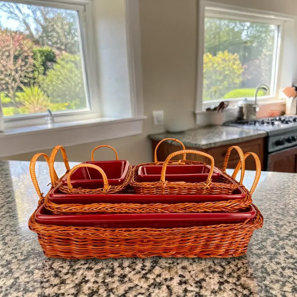 Vintage Temp-Tations presentable Ovenware by Tara-Casserole Set